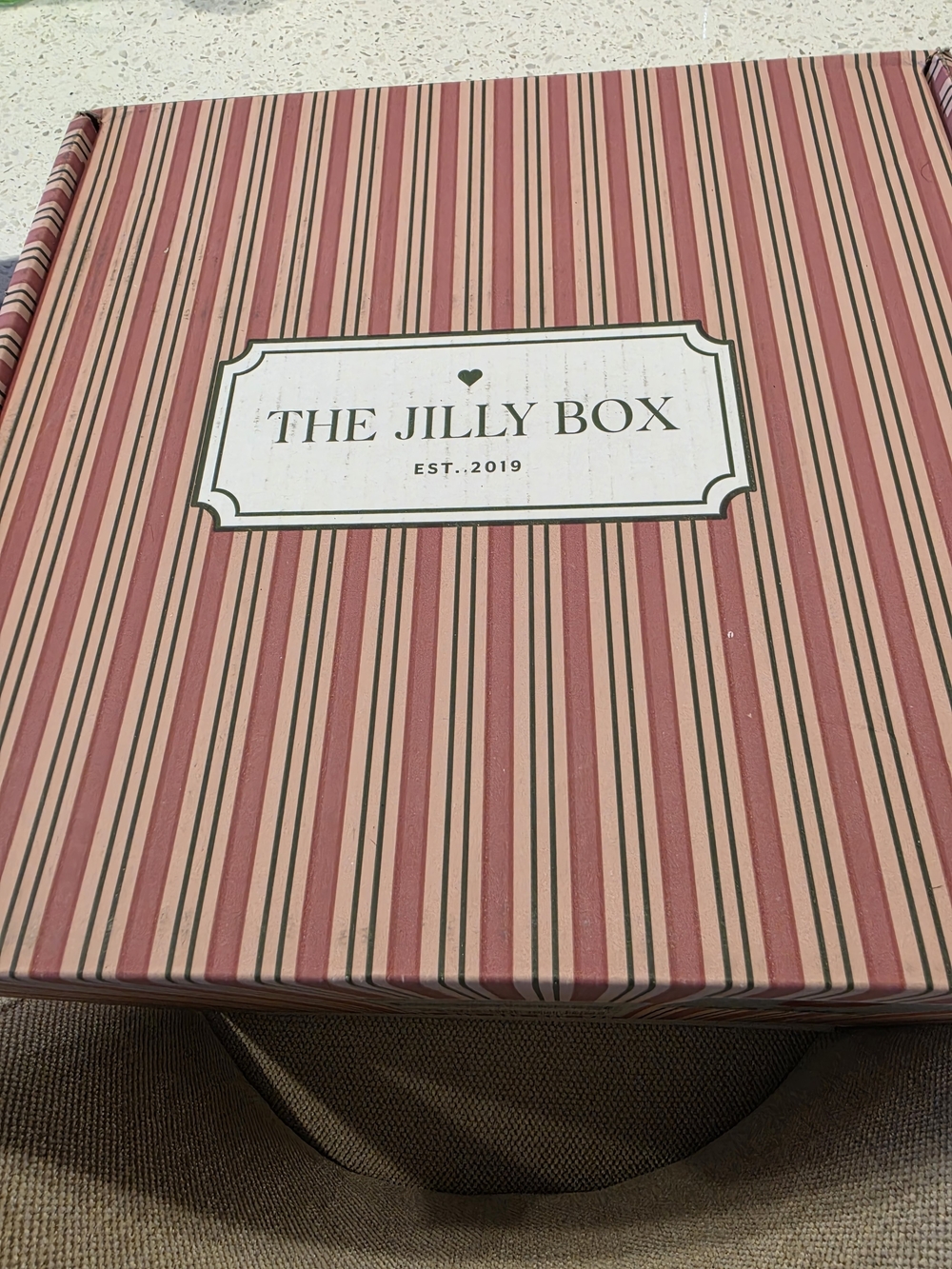 The Jilly Box Women's Pink Striped Gift Box Winter 2025. Unopened Glovds Small